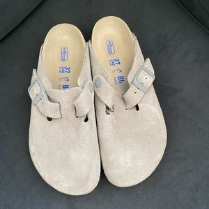 Brand New! Gray Suede Boston Birkenstocks